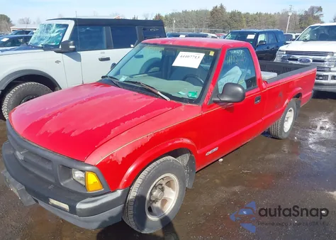 1997 Chevrolet S-10 Fleetside z USA, uszkodzony, nr VIN 1GCCS14X6VK157063